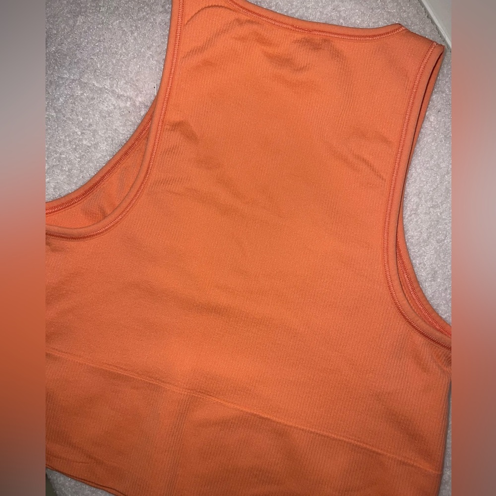 Athleta Top - Picture 2 of 2